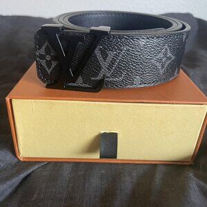 Louis Vuitton belt
